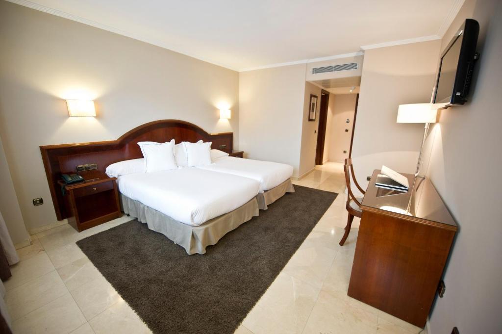 Hotel San Pedro Langreo Oda fotoğraf