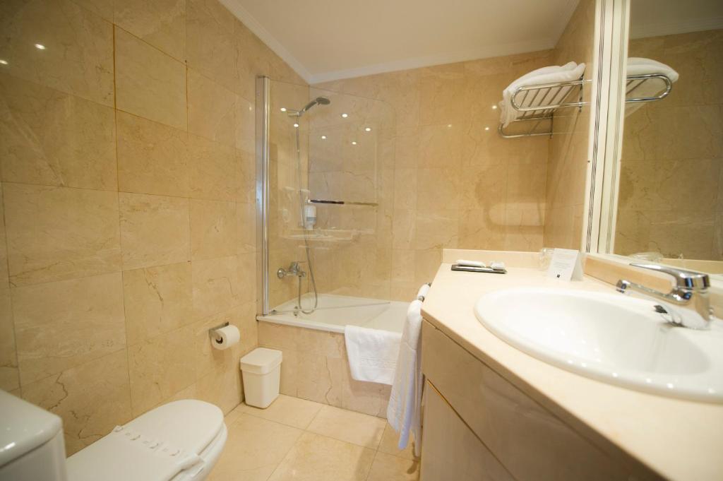 Hotel San Pedro Langreo Oda fotoğraf